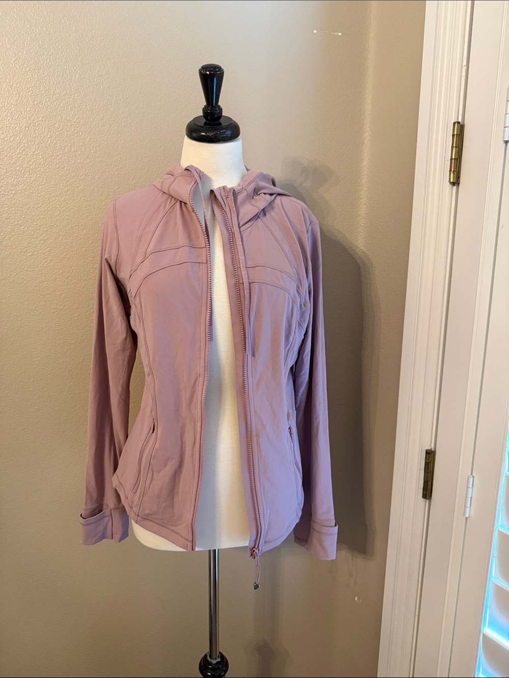 lululemon athletica Mauve Hooded Zip Jacket